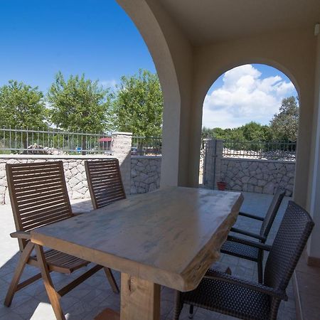 Apartments With A Parking Space Punta Kriza, Cres - 8082 Exterior foto